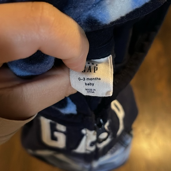 Baby Gap Camo Hooded Fleece Zip Up Jacket - Picture 3 of 3